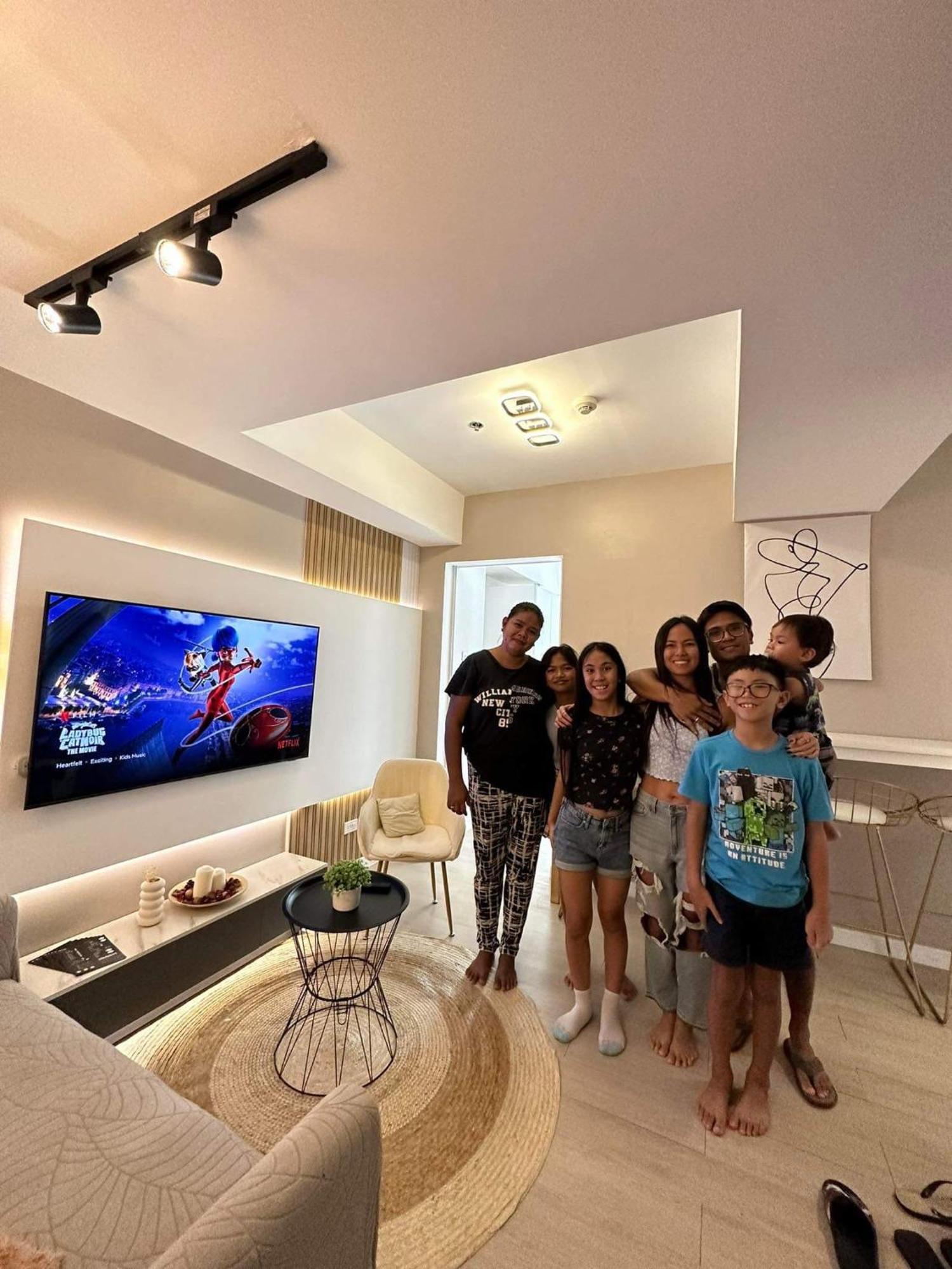 Azure Urban Resort Residence R&C - Paranaque 马尼拉 外观 照片
