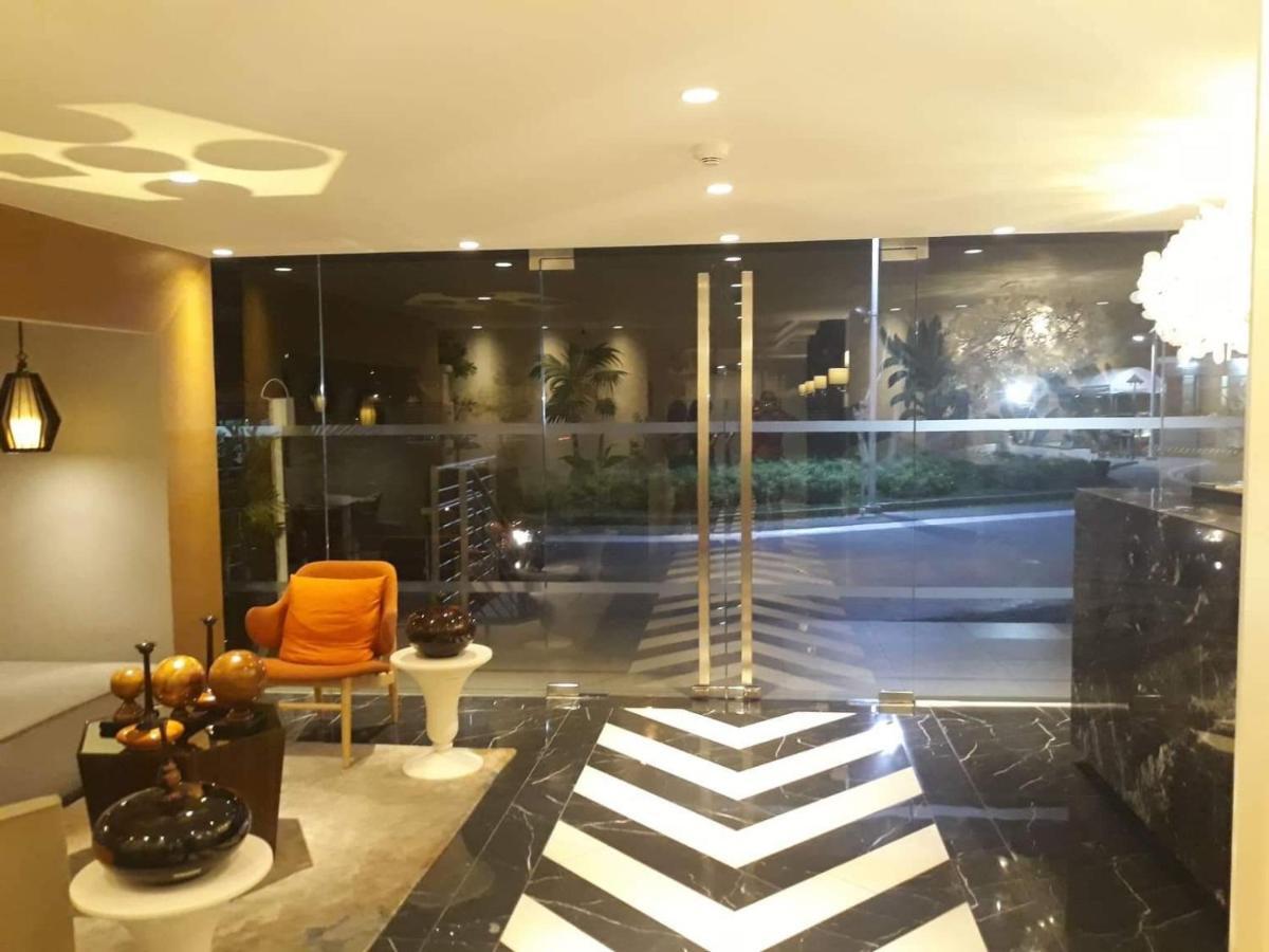 Azure Urban Resort Residence R&C - Paranaque 马尼拉 外观 照片